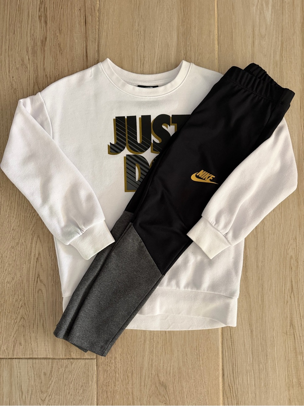 Nike Kids 2-piece Black & Gold crewneck sweater jogger